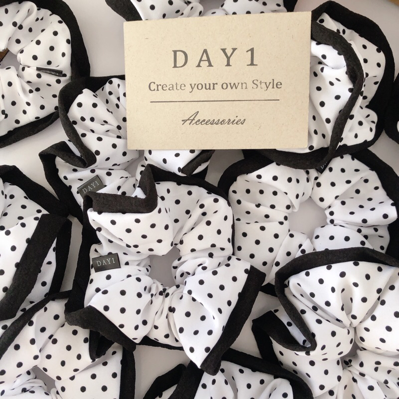 DAY 1 scrunchies โดนัทมัดผม ยางรัดผม size L