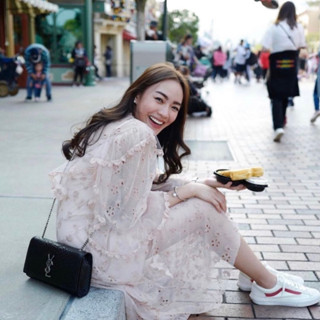 Zubstore Serena Ruffle Dress เดรสลูกไม้วินเทจสีชมพู