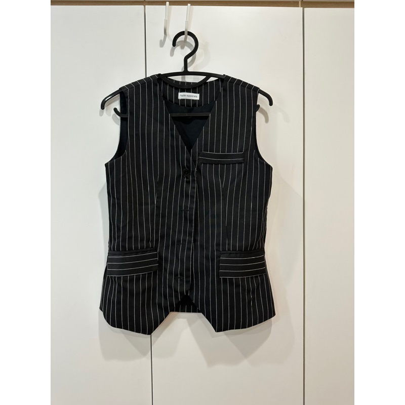 Set เสื้อ vest กับกางเกงขาสั้น size m ของ Hyde Apparel