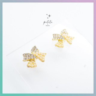 [petite by PRAKYRE] Tiny Bow Earring - ต่างหูรูปโบจิ๋วแบบติดหู ตกแต่งด้วยเพชรและมุก สไตล์สาวเกาหลี หวาน มินิมอล