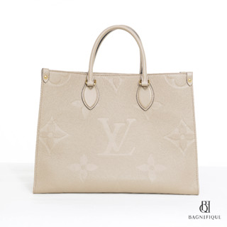 LV ON THE GO MM BEIGE GIANT MONOGRAM CALF GHWMICRO