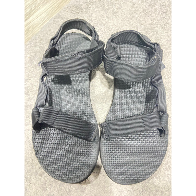 รองเท้ามือสอง Tava ไซต์ 37 คู่ละ 200