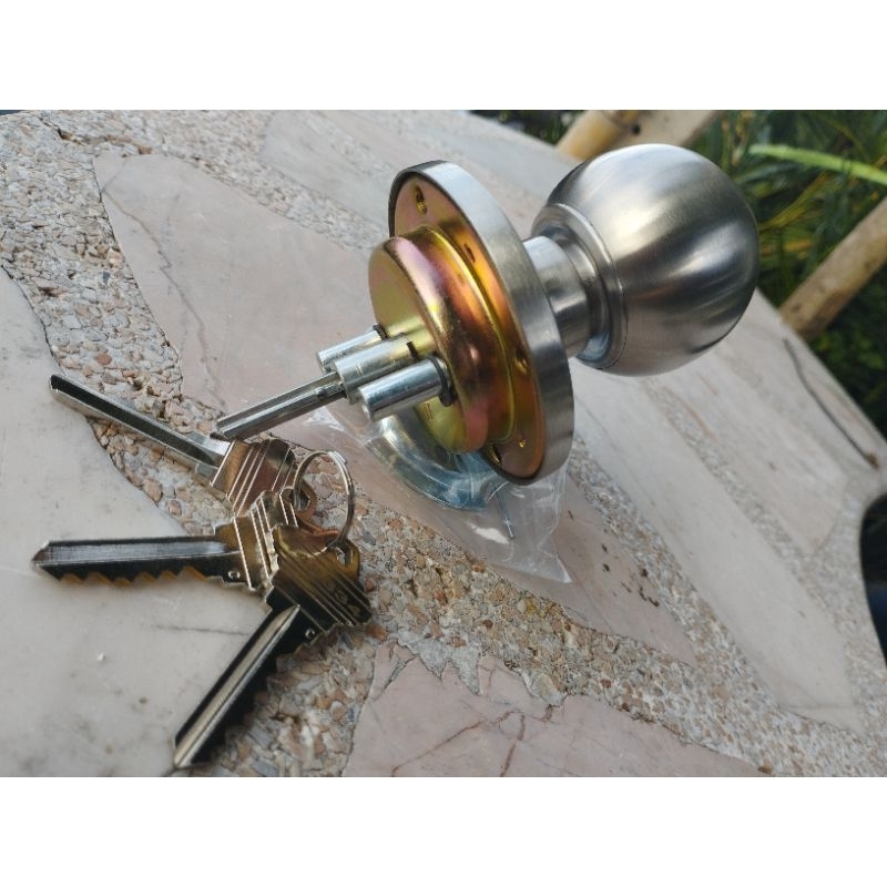 ลูกบิดกลมใช้กับคานผลักประตูหนีไฟ ผิวสแตนเลสด้าน Glory 6050K