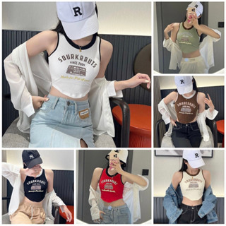 ✨พร้อมส่ง✨เสื้อสายเดี่ยว สายเดี่ยว  เสื้อกล้าม เสื้อเปิดไหล่ ใหม่รุ่นเกาหลีตัวอักษรเชือกแขวนเสื้อผู้หญิงบางพอดีดูผอมด้านนอกพิมพ์ชนกัน เสื้อครอป Y2K SB8028