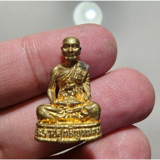 พระสวย ตรงรูป รูปหล่อ หลวงพ่อจรัญ เก็บเก่า สภาพเดิมๆ ลืมรุ่น