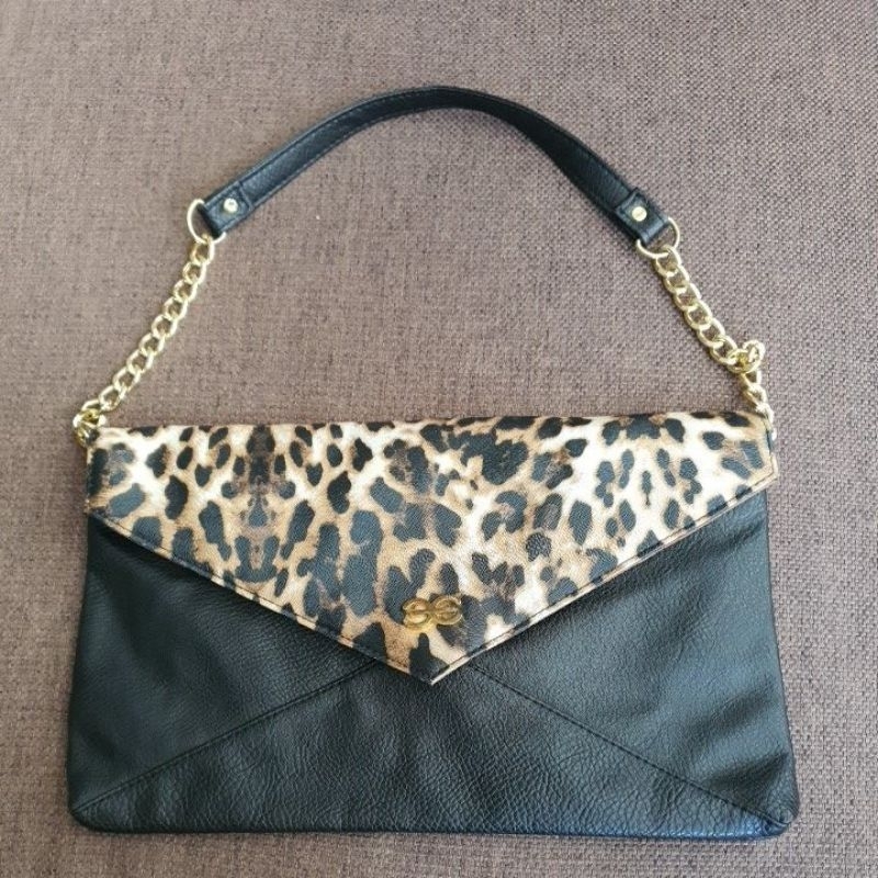 กระเป๋าสะพาย Esquire