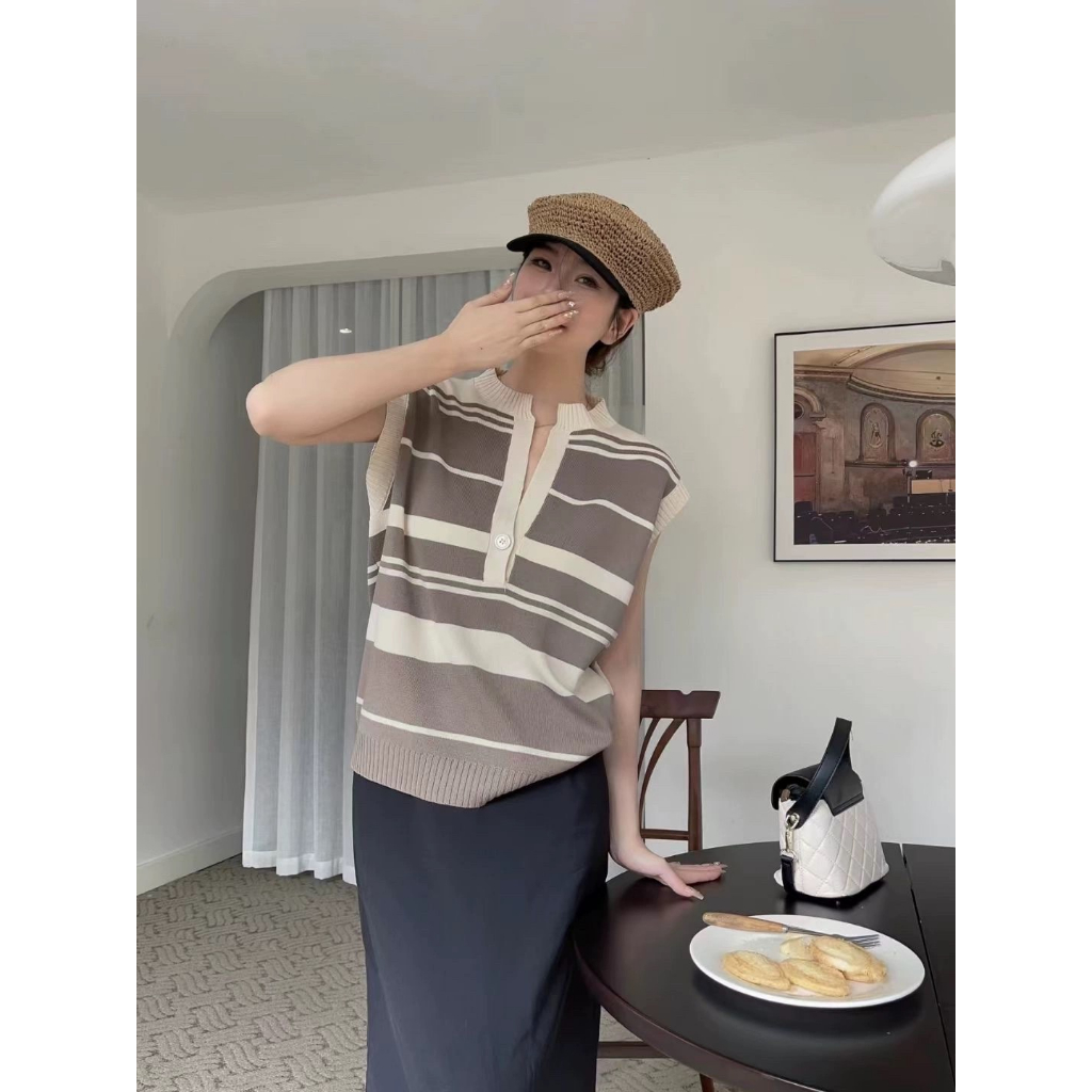 Cicishop(M991)เสื้อไหมพรมแขนกุด ลายทาง ดีเทลแหวกหน้า โชว์ความแซ่บ ผ้าใส่สบาย แซ่บมากกกก - รูปที่ 2