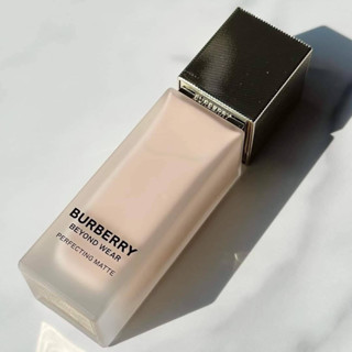 รองพื้น Burberry Beyond Wear Perfecting Matte 30ml.