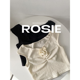 Rosie เสื้อแขนกุดทรงปาดไหล่ ดีเทลย่นอกแต่งดอกไม้เพิ่มเก๋ | Gooddsy.bkk