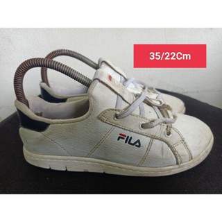 Fila Size 35 ยาว 22 Cm  รองเท้ามือสอง ผู้หญิง เท้าเล็ก  ผ้าใบ สวม แฟชั่น ลำลอง เที่ยว