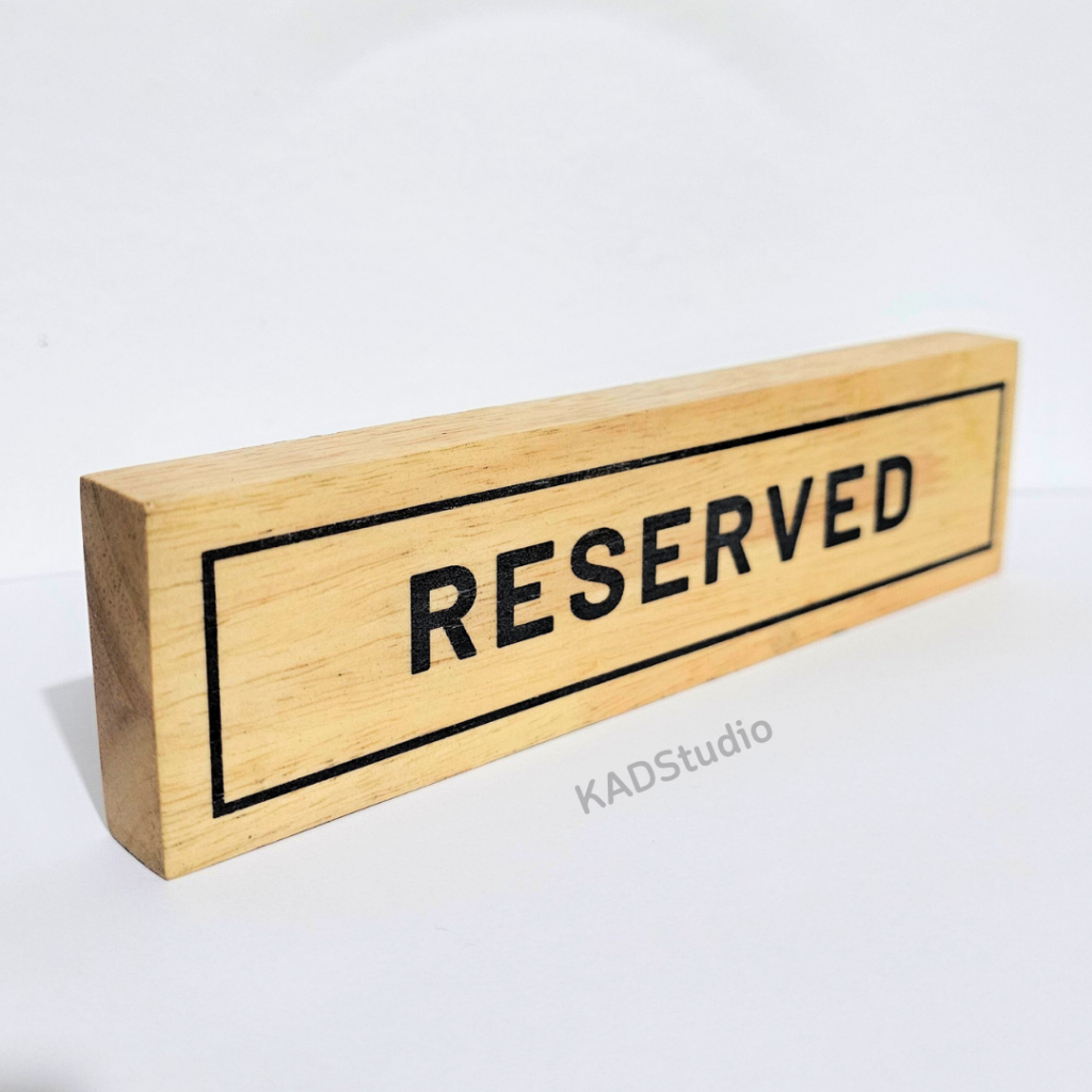 ป้าย "จองแล้ว / RESERVED " 2 ด้าน งานไม้แท้แบบมูจิและมินิมอล เคลือบกันน้ำ กันเชื้อรา สำหรับร้านอาหารหรือคาเฟ่ [LV53][Q3]