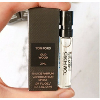 แท้ทั้งร้าน !! น้ำหอมขนาดทดลองตัวแพง TOM FORD OUD WOOD EDP 2 ML.