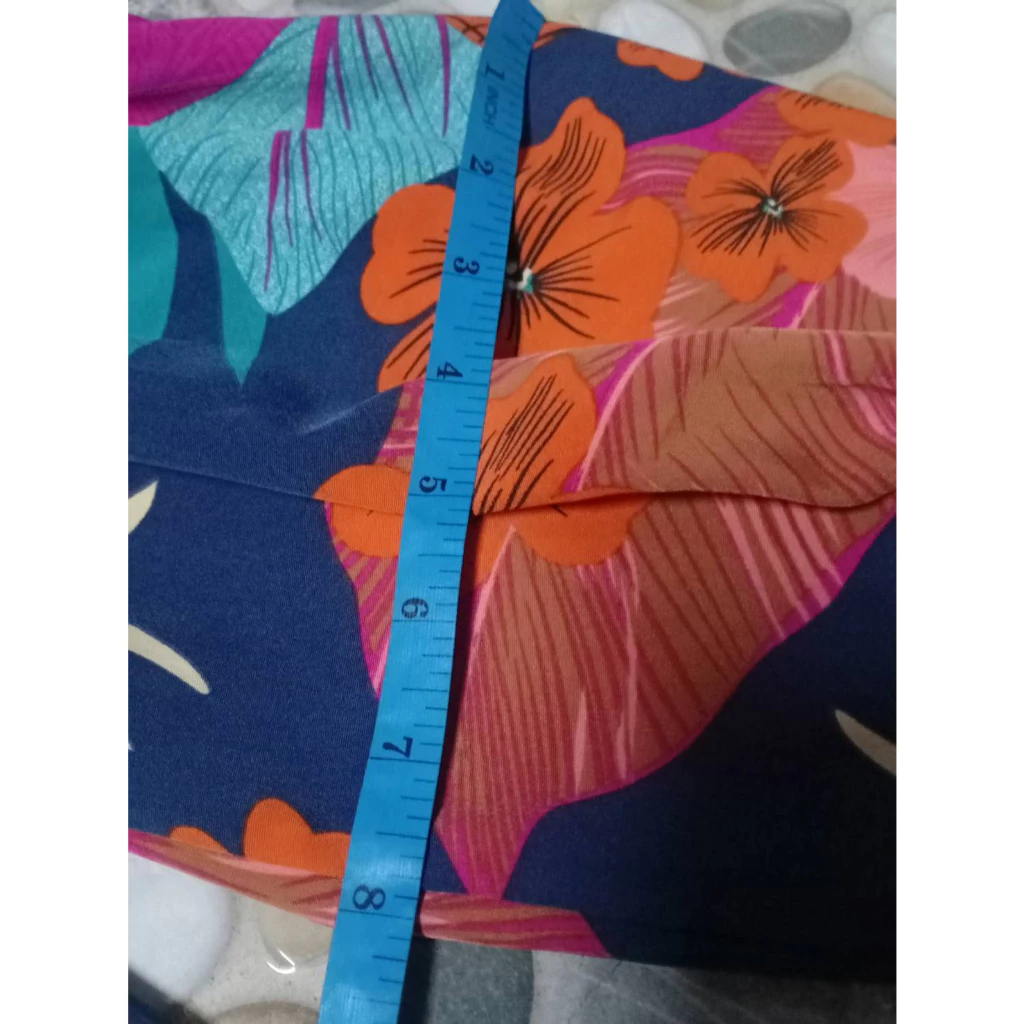 เสื้อหญิงแขนสั้นแขนพองปลายแขนจั้มลายดอกคอป้าย BFF thumbnail 6