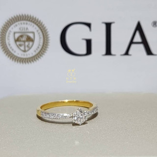 แหวนชูเซอร์GIA+บ่าข้าง เพชร Round Brilliant 13/0.38 ct.