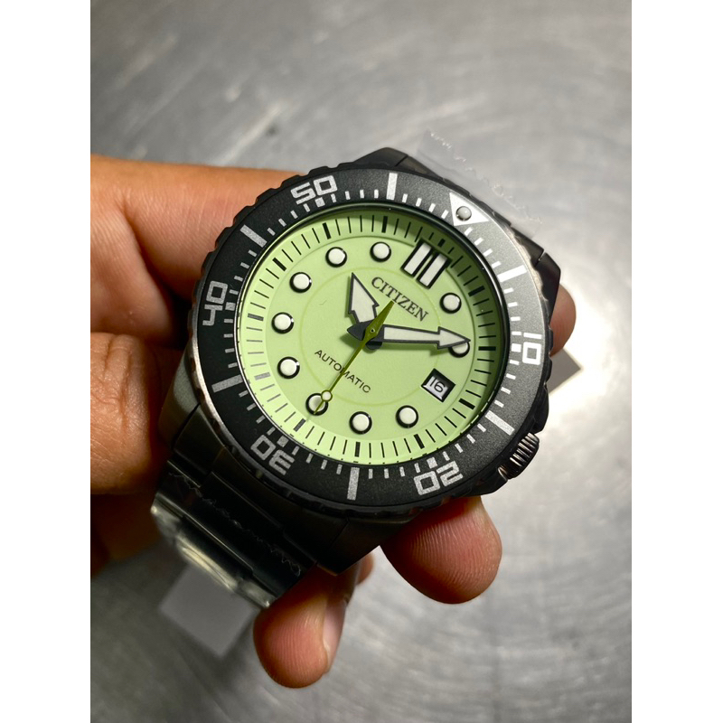 นาฬิกาข้อมือ Citizen Automatic Diver’s 100M NJ0177-84X