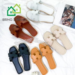 Bring2Home รองเท้าเเฟชั่น ยอดฮิต รองเท้าเเตะ สีพิ้น ใส่บาย ราคาถูก