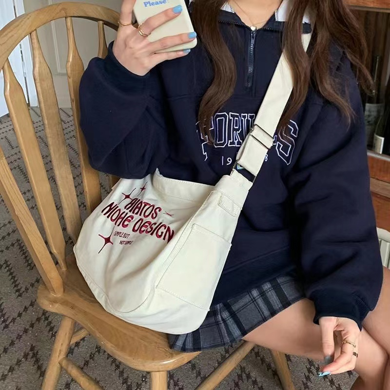 กระเป๋าแฟชั่น กระเป๋าผ้าสะพายข้าง