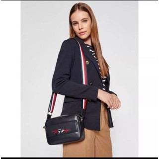 กระเป๋า TOMMY HILFIGER Messenger Bag