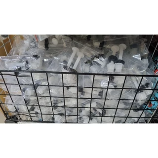 น๊อตยึดถังชักโครก สีขาว PVC น็อตยึดหม้อน้ำชักโครก น๊อตถังชักโครก น็อตยึดถังพักน้ำ รุ่นพลาสติก POM หนา เหนียว