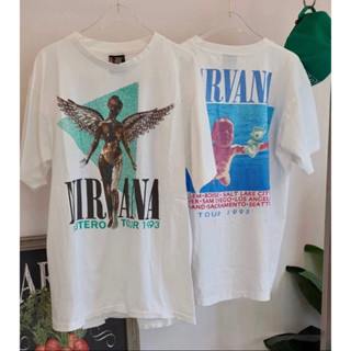 เสื้อยืดผ้าฟอก สีขาว nirvana ลายหลังเด็กว่ายน้ำ