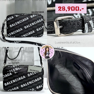 👜: New!! Balenciaga Camera Crossbody Bag‼️ก่อนกดสั่งรบกวนทักมาเช็คสต๊อคก่อนนะคะ‼️