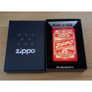 ZIPPO 48620  ZIPPO IT WORKS DESIGN  METALLIC RED LASER ENGRAVE   สีแดงประกายทอง  ลายแบบเลเซอร์