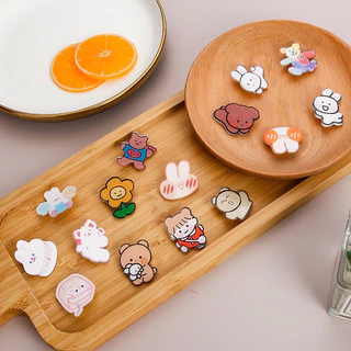 kingshopping XK11(ร้านไทย) เข็มกลัด เรซิ่น ลายการ์ตูน (แฟชั่นสําหรับผู้หญิง)