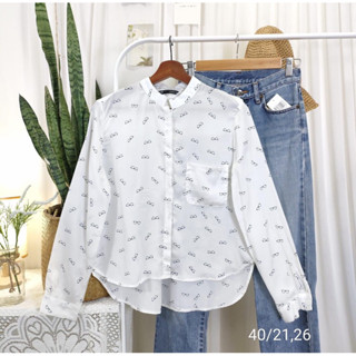 ZARA x cotton shirt Tag ตัด ผ้าลืานใส่สบายคล้าย ซาตินลื่น ลายเเว่น ไม่ตำหนิ อก 40 ยาว 21/ 26 Code: 255(3)