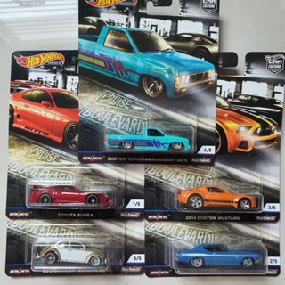 ชุดรถโมเดลเหล็ก Hotwheels Boulevard ล้อยาง ( กระบะ Nissan Supra VW )  1 ชุด มี 5 คันตามภาพ