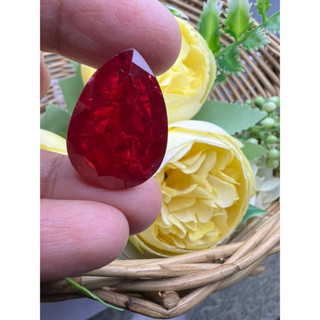 พลอย ทับทิม รูบี้ ของเทียม สีแดง รูปไข่  ผ่านการเผา  Ruby created 20x27mm 1 pieces weight 54 carats