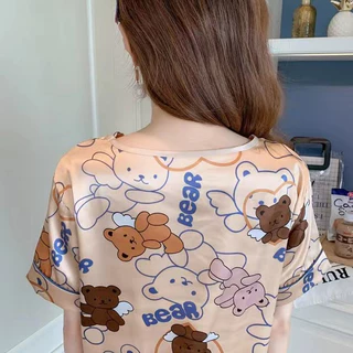 3300 E ชุดนอนแขนสั้นและขาสั้น คอวี เนื้อผ้าลื่น ผ้าบางไม่ร้อน ระบายอากาศได้ดี ลายการ์ตูนน่ารรักๆ สินค้าพร้อมส่ง