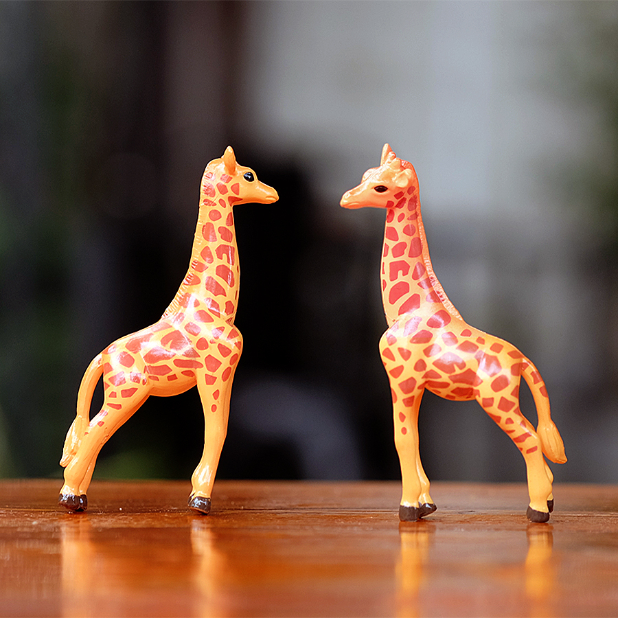 พร้อมส่งในไทย - ตุ๊กตาแต่งสวน โมเดลยีราฟใหญ่แต่งสวน ขนาด 4.2cm (#A)