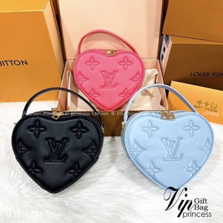 L.V Pop My Heart pouch bag สวยมาก มงลงมาก!! กระเป๋าสะพายสุดคิ้วท์ ดีไซน์รูปทรงหัวใจไม่ซ้ำใคร น่ารักทุกสี น่าใช้ไปเลยแม่!