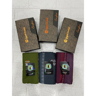 ผ้าโสร่งผู้ชาย ตรา“Gajah Duduk” รุ่น Songhet เย็บแล้ว ผ้าไม่…