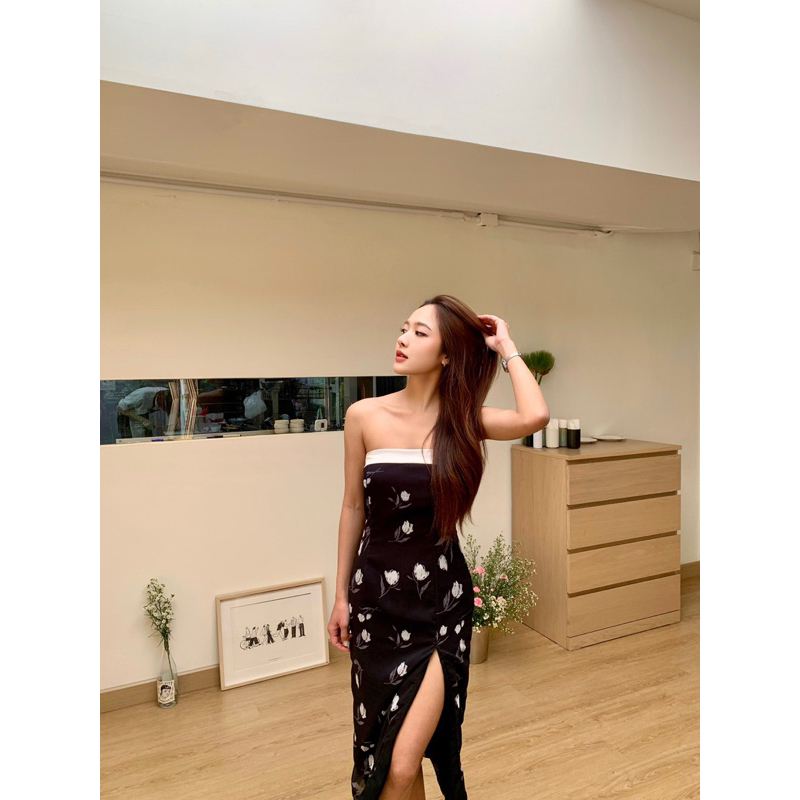 tulips dress เดรสเกาะอก