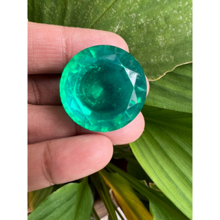 lab emerald 20mm weight 29 carats made in Thailand พลอย columbiaโคลัมเบีย Green LAB Emerald มรกต