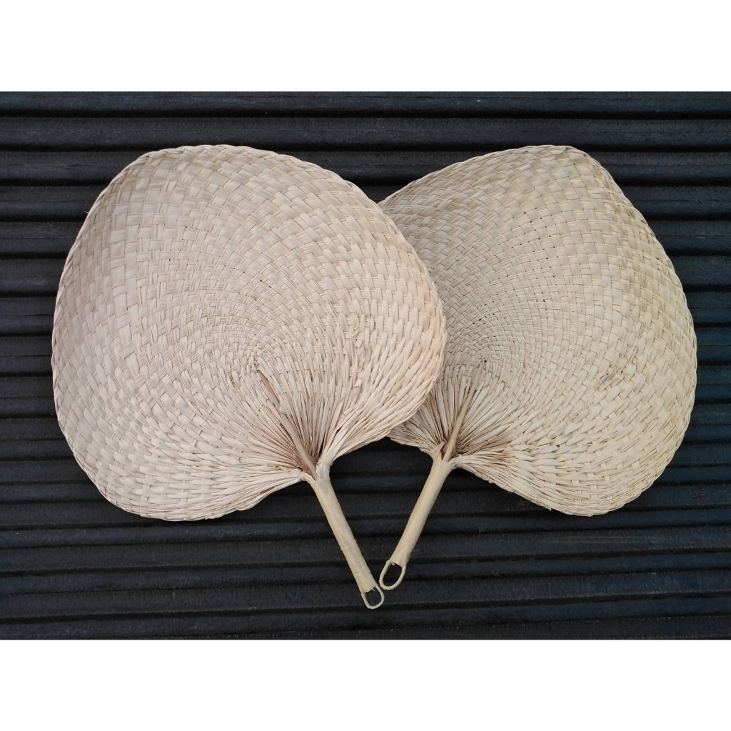 พัดสานใบกะพ้อ พัดโบราณ (ขนาด 13 นิ้ว) งานละเอียดสวย Thai Handmade Fan
