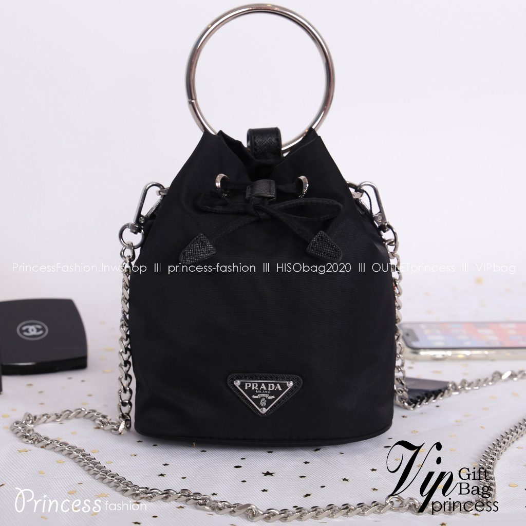 Prada mini nylon drawstring handbag / PRADA Bucket Bag ทรงสวยน่ารัก วัสดุผ้า Nylon คุณภาพดี อะไหล่เงินสวยสุดคลาสิค