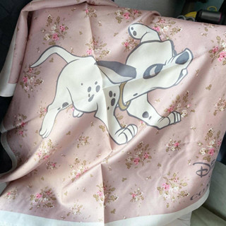 พร้อมส่ง แท้ 🇺🇸100% New Coach ผ้าพันคอ รุ่น DISNEY X COACH DALMATIAN FLORAL PRINT SILK BANDANA (COACH 89848) BLOSSOM