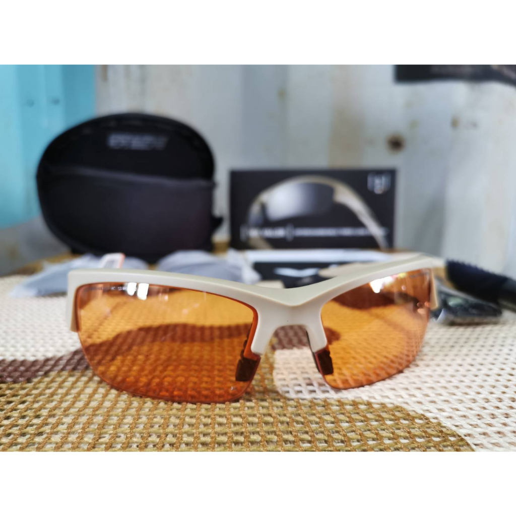 แว่นตา Wiley-X Valor Matte Tan แว่น Safety Tactical กึ่งไร้ขอบ น้ำหนักเบา เสริมขอบยาง by Jeep Camping