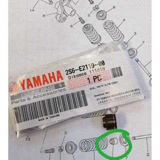 ซีลก้านวาล์ว SPARK 135 ,SPARK 135 I ,X-1R แท้ YAMAHA VALVE STEM SEAL