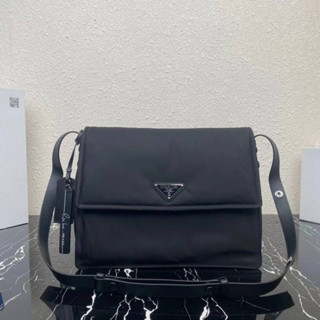 🔥ผ่อนได้🔥Prada Large Padded Re-Nylon Shoulder Bag Size 23 cm งาน Original [เทพ] อุปกรณ์ : Full Box Set