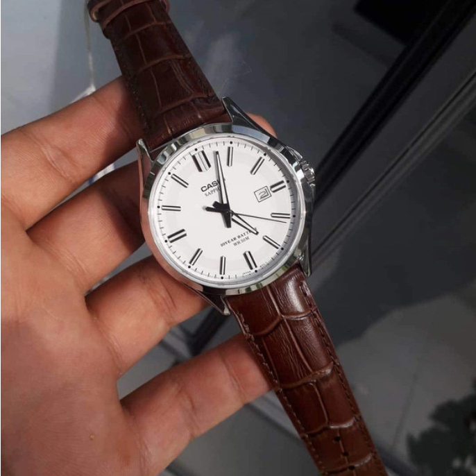 Casio Sapphire สายหนังน้ำตาล  กับ Casio MTS-100L-7A กระจกแซฟไฟร์ อุปกรณ์ครบทุกอย่างพร้อมใบรับประกัน CMG
