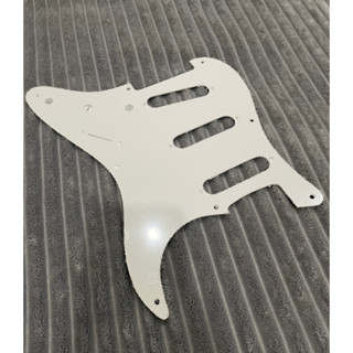 8 holes Vintage SSS Strat Guitar Pickguard