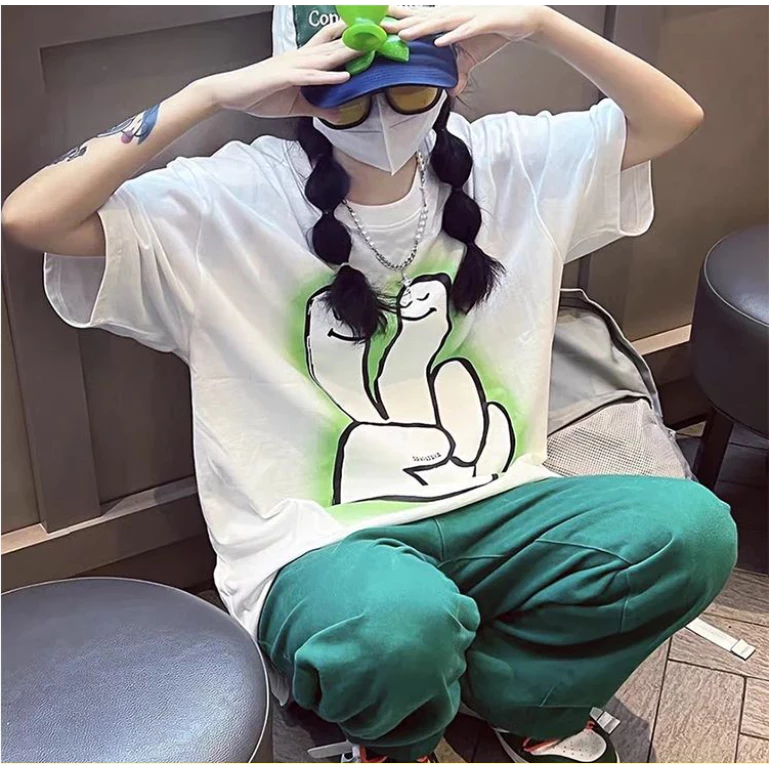 พร้อมส่ง เสื้อยืดผู้หญิงน่ารักๆ oversize เสื้อผ้าแฟชั่นเกาหลี เสื้อโอเวอร์ไซส์ผู้หญิง ลายวินเทจไซส์ใหญ่ สีขาว ใส่สบาย thumbnail 5
