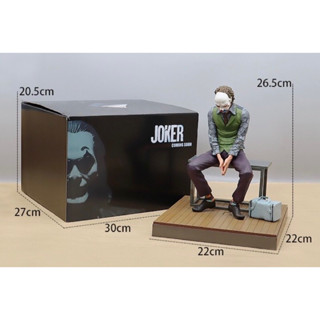 Joker Heath Ledger Sit on Bench Diorama PVC Figure 28cm