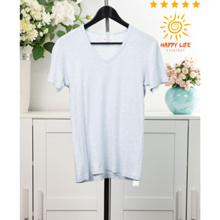 เสื้อมือสอง UNITED ARROWS เสื้อคอวีแขนสั้น ผ้าคอตตอนยืดได้  ผ้าใส่สบาย  สีฟ้าคราม ไซ้ส์S สินค้าสภาพดี สไลด์รูปดูขนาดสินค