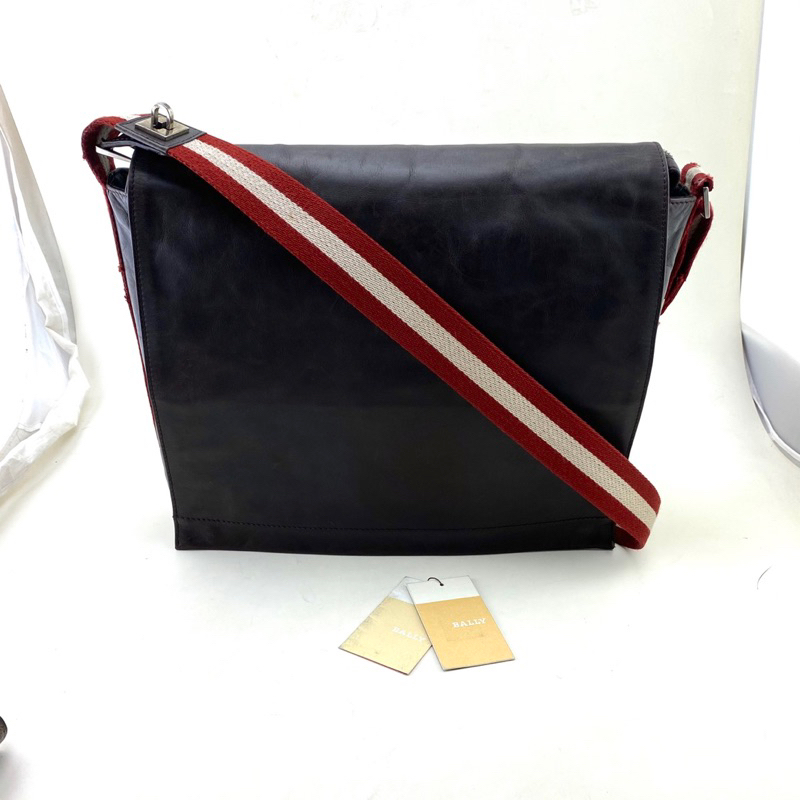 กระเป๋า Bally Messenger มือสอง Made in Italy แท้ 💯%