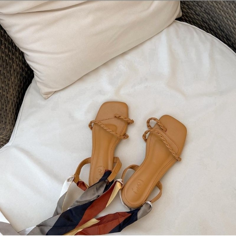 ส่งต่อรองเท้า As.above