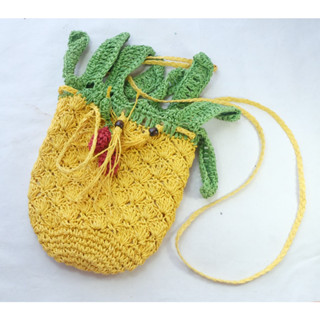 กระเป๋า Pineapple Crochet Bag กว้าง 8 นิ้ว ยาว 9 นิ้ว สีเหลือง/เขียว มือสอง
